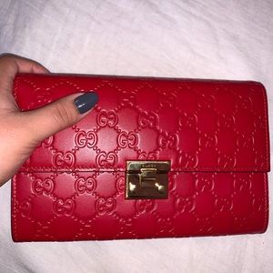 100% AUTHENTIC GUCCI Padlock Clutch Red